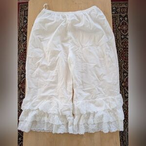 White Ruffle Ankle Cropped Pants